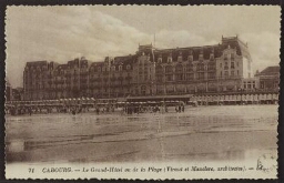 Cabourg. - Le grand-hôtel vu de la place (Viraut et Mauclerc, architectes). - LL