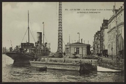 Le Havre - Le Grand quai en face de la douane. Le bateau de Southampton 