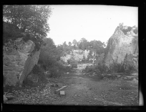 Condé-sur-Sarthe (Orne) : carrière de granit