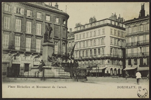 Place Richelieu et monument de Carnot. Bordeaux. 26 