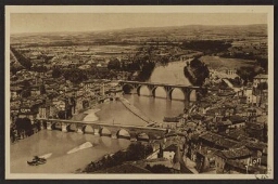 Albi (Tarn). Vue générale - Le pont vieux et le pont neuf 