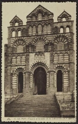 Le Puy - Façade principale de la cathédrale (XIIe siècle)