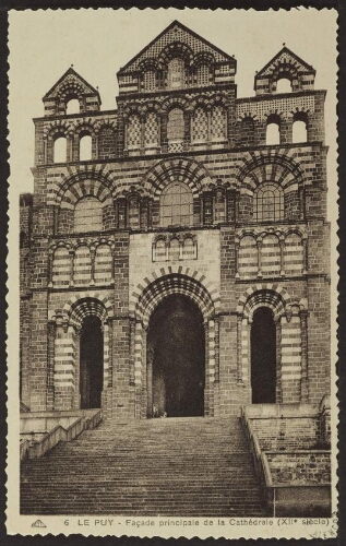 Le Puy - Façade principale de la cathédrale (XIIe siècle)