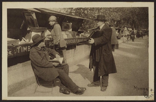 Les petits tableaux de Paris. Quai Voltaire. Le plus ancien bouquiniste des quais. Le poète bouquiniste Charles Dodeman. The oldest bookseller 