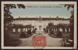 Feurs (Loire) - Le parc public - Le château