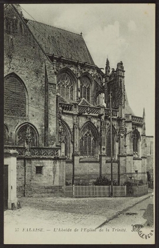 Falaise. - L'abside de l'église de la Trinité. ND Phot.