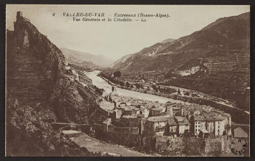 Vallée-du-Var - Entrevaux (Basses-Alpes). Vue générale et la citadelle. - LL