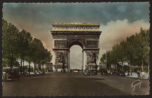 Avenue des Champs-Elysées et Arc de Triomphe de l'Etoile 