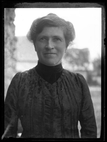 Marie France, la tante de Marc Bry, le 14 juillet 1929