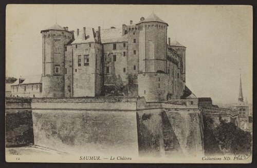 Saumur. - Le château. Collections ND. Phot.
