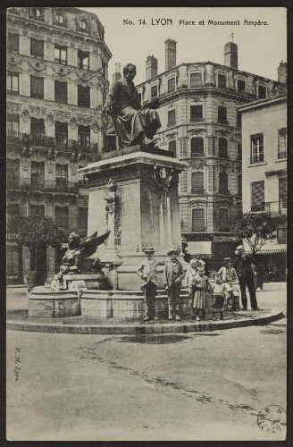 Lyon. Place et monument Ampère 